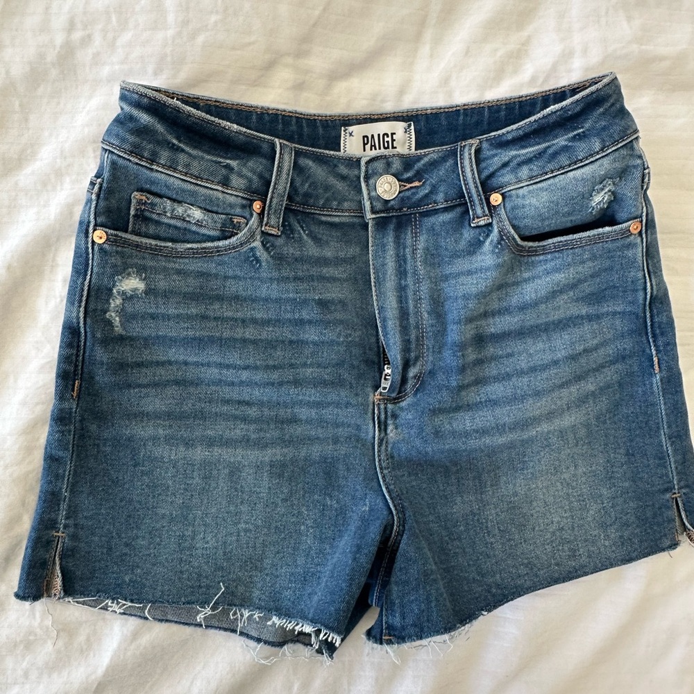 Paige Margot- denim short. Size 26